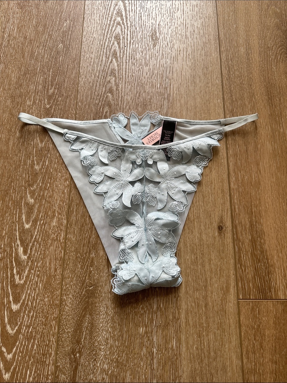 VICTORIA'S SECRET Luxe Lingerie Embroidered Brazilian Panty Size L Light Blue